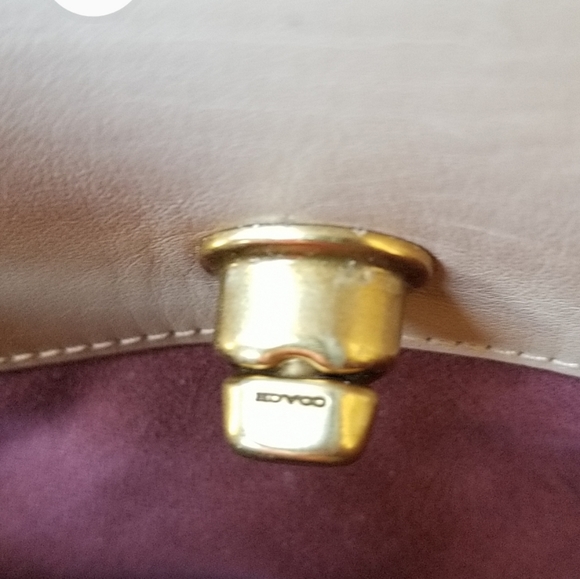 Big tan leather  COACH Bag ❤SALE❤ - Picture 4 of 16